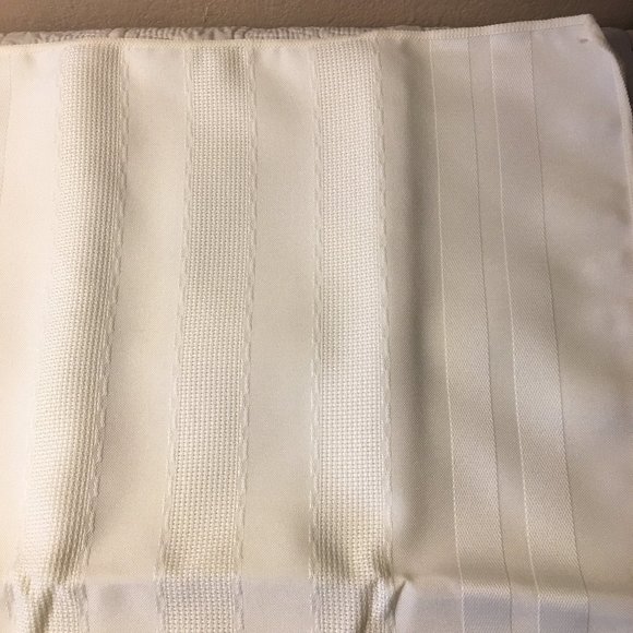 TOWN & COUNTRY LINEN Dinner Napkins NEW! - Picture 6 of 9